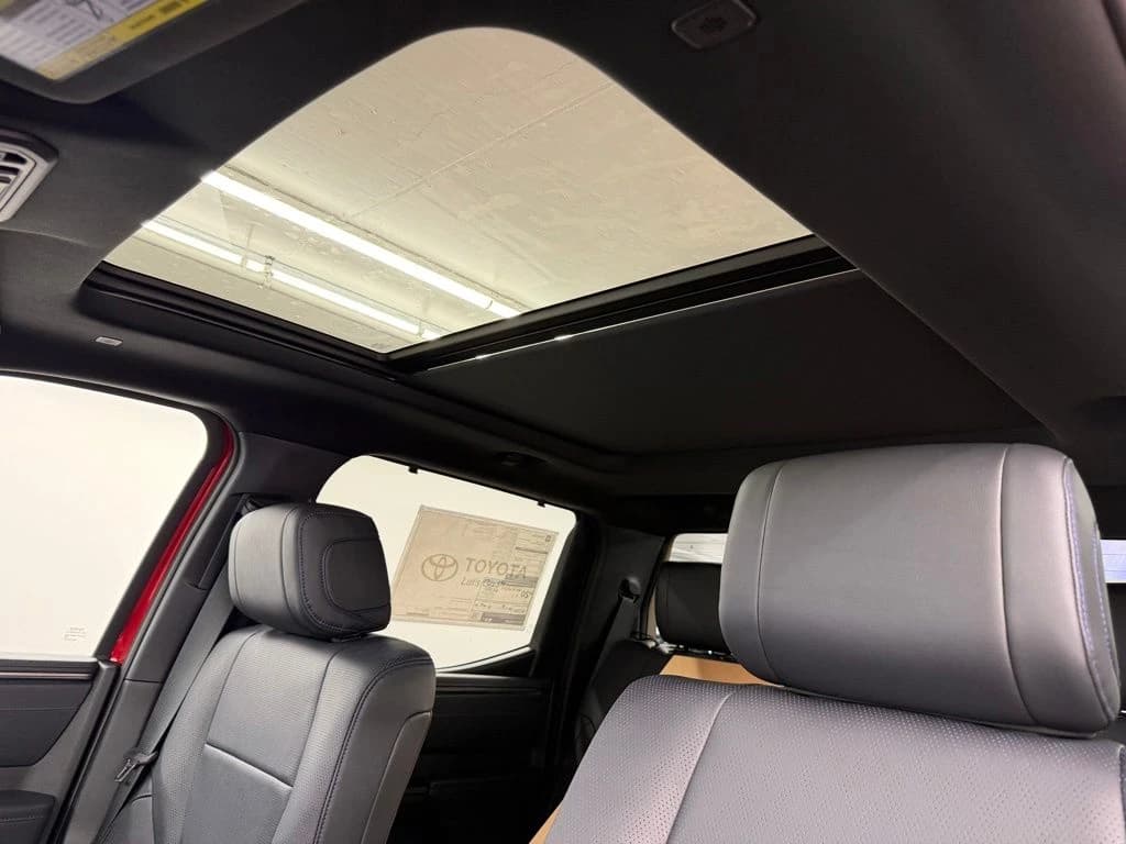 Toyota Tundra 4WD Platinum Hybrid CrewMax 5.5' Bed (Natl) 2026 — side view