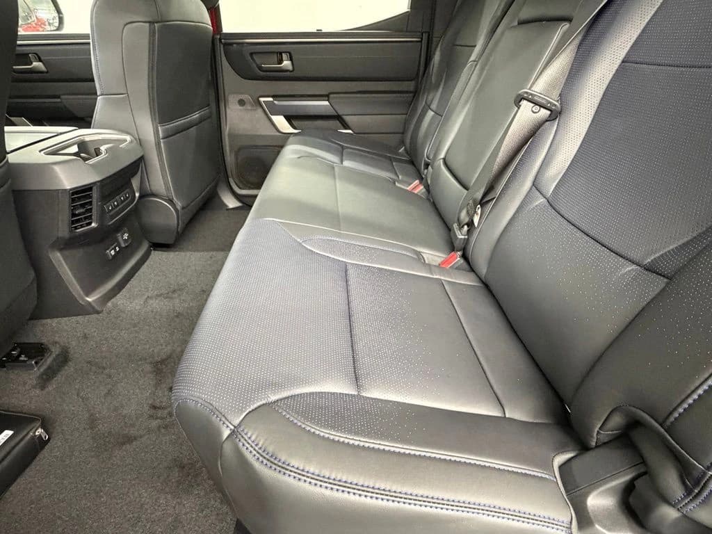 Toyota Tundra 4WD Platinum Hybrid CrewMax 5.5' Bed (Natl) 2026 — side view