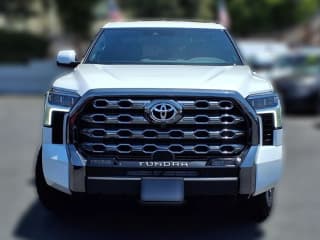 Toyota Tundra 4WD Platinum Hybrid CrewMax 5.5' Bed (Natl)
