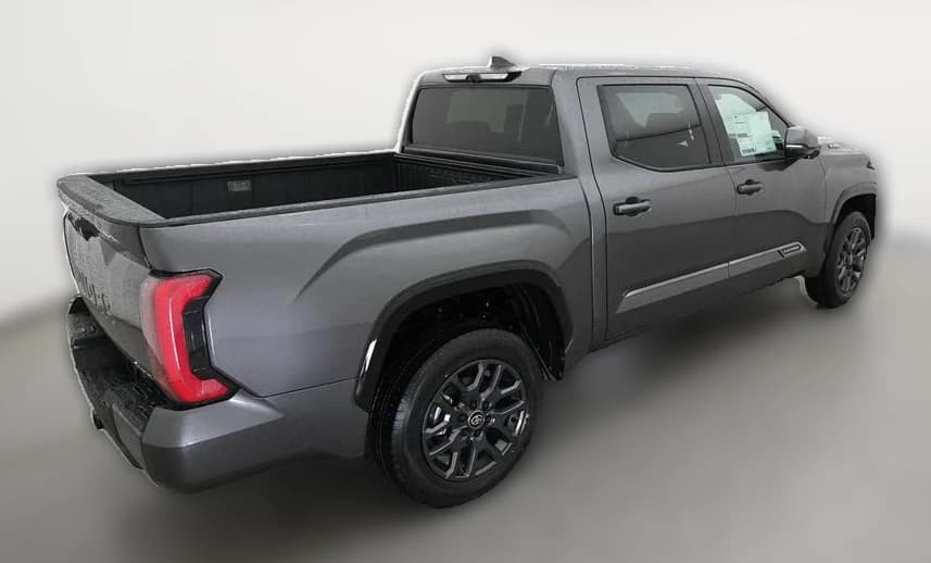 Toyota Tundra 4WD Platinum Hybrid CrewMax 5.5' Bed (Natl) 2025 — side view