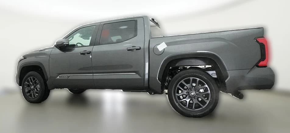 Toyota Tundra 4WD Platinum Hybrid CrewMax 5.5' Bed (Natl) 2025 — side view
