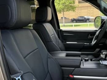Toyota Tundra 4WD Platinum Hybrid CrewMax 5.5' Bed (Natl) 2026 — side view