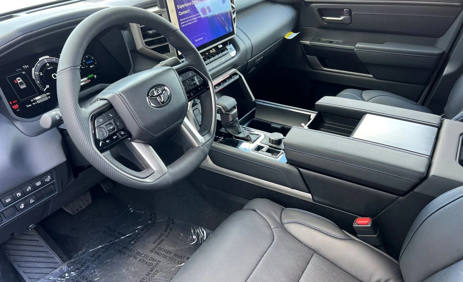 Toyota Tundra 4WD Platinum Hybrid CrewMax 5.5' Bed (Natl) 2026 — side view