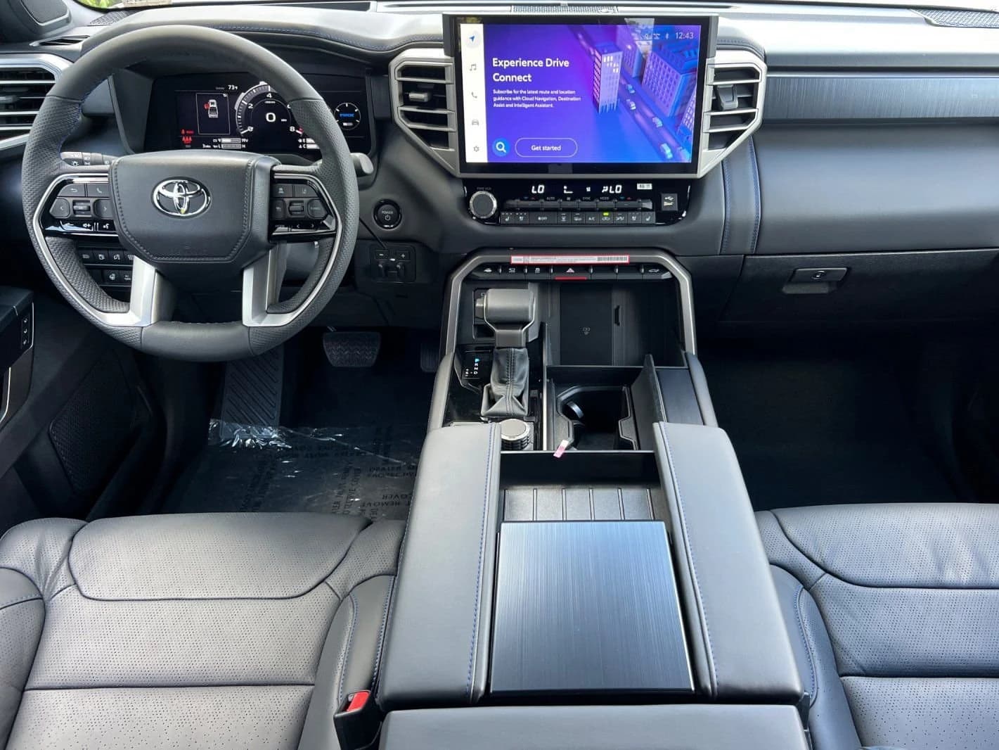 Toyota Tundra 4WD Platinum Hybrid CrewMax 5.5' Bed (Natl) 2026 — side view