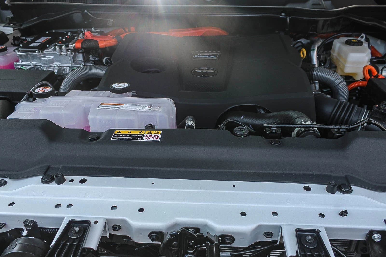 Toyota Tundra 4WD TRD Pro Hybrid CrewMax 5.5' Bed (Natl) 2026 — side view