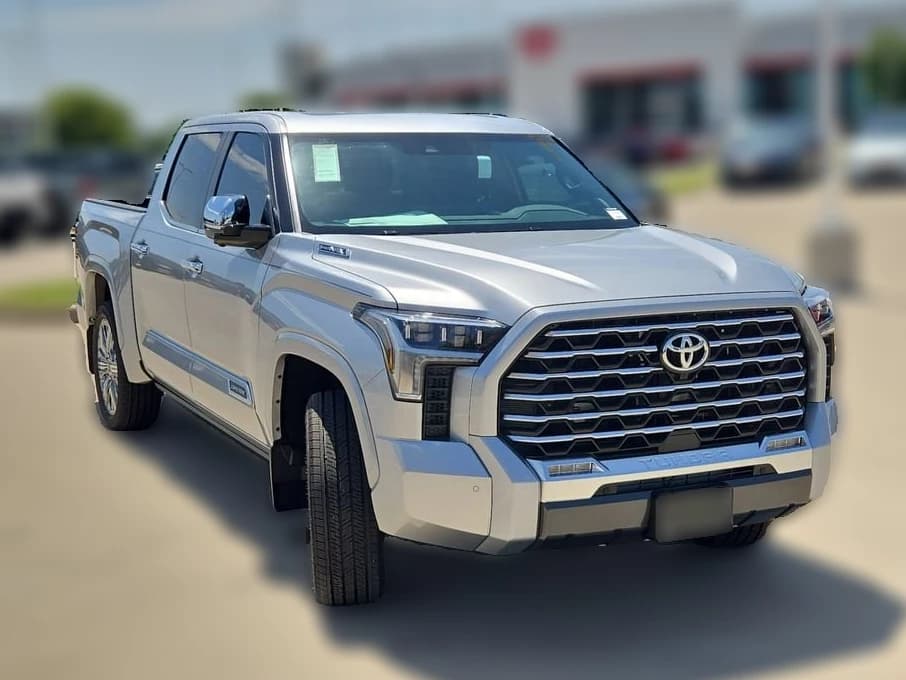Toyota Tundra 4WD Capstone Hybrid CrewMax 5.5' Bed (Natl) 2026 — side view