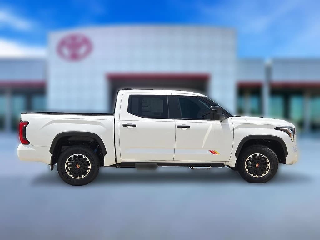 Toyota Tundra 4WD Limited CrewMax 5.5' Bed (Natl) 2026 — side view