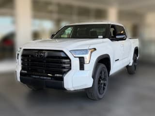 Toyota Tundra 4WD Limited CrewMax 5.5' Bed (Natl)