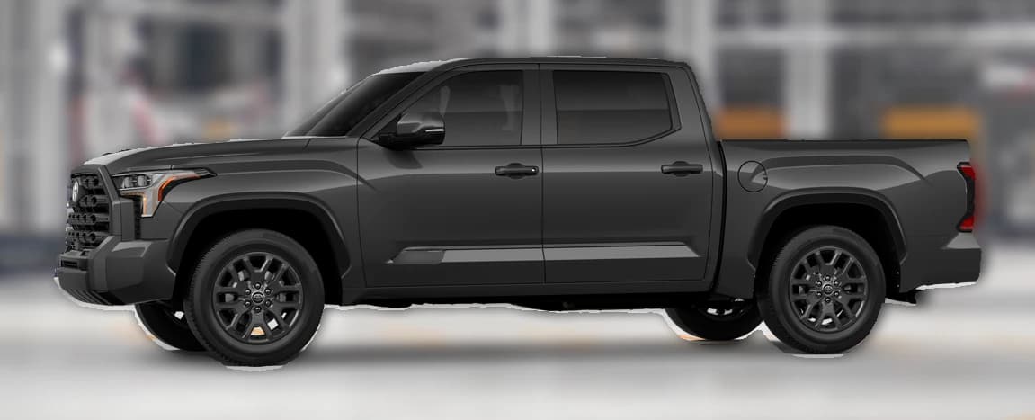 Toyota Tundra 4WD Platinum CrewMax 5.5' Bed (Natl) 2026 — side view