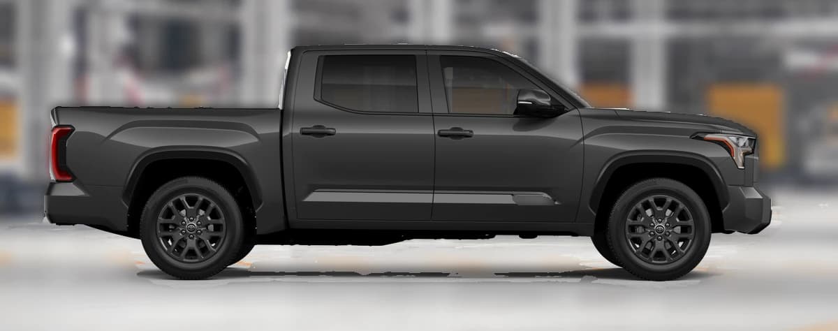 Toyota Tundra 4WD Platinum CrewMax 5.5' Bed (Natl) 2026 — side view
