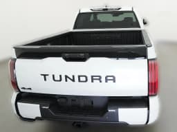 Toyota Tundra 4WD Platinum CrewMax 5.5' Bed (Natl) 2026 — side view