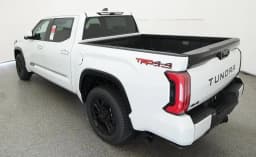 Toyota Tundra 4WD Platinum CrewMax 5.5' Bed (Natl) 2026 — side view