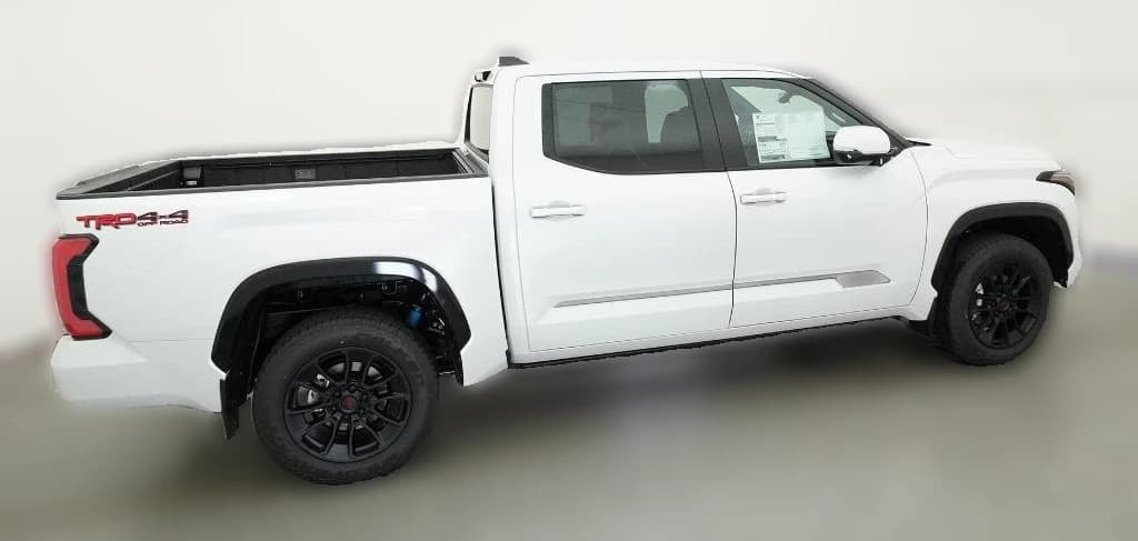 Toyota Tundra 4WD Platinum CrewMax 5.5' Bed (Natl) 2026 — side view