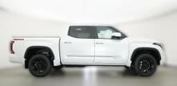 Toyota Tundra 4WD Platinum CrewMax 5.5' Bed (Natl) 2026 — side view