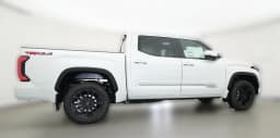 Toyota Tundra 4WD Platinum CrewMax 5.5' Bed (Natl) 2026 — side view