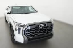Toyota Tundra 4WD Platinum CrewMax 5.5' Bed (Natl) 2026 — side view