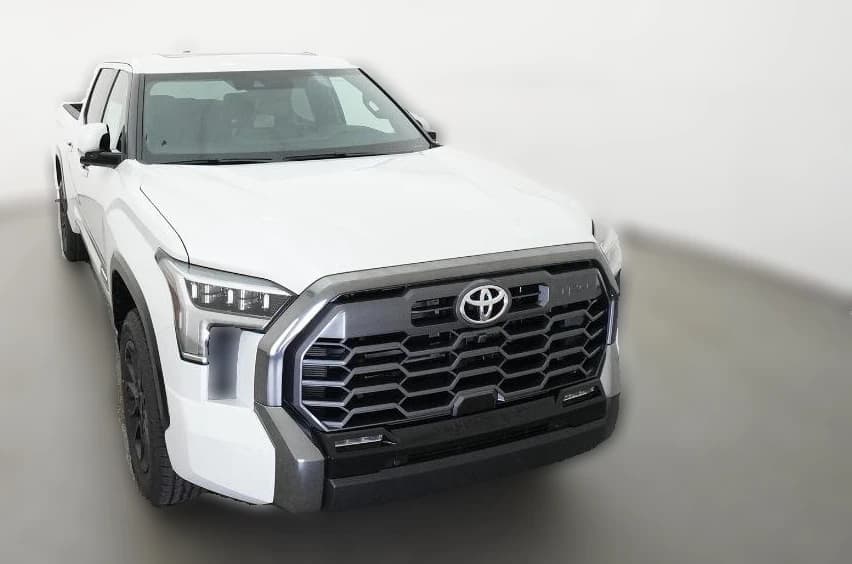 Toyota Tundra 4WD Platinum CrewMax 5.5' Bed (Natl) 2026 — side view