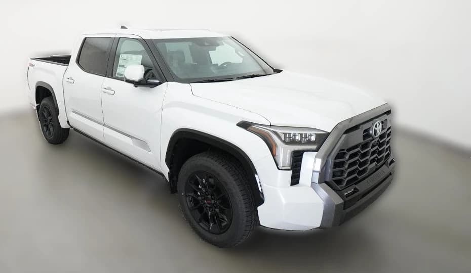 Toyota Tundra 4WD Platinum CrewMax 5.5' Bed (Natl) 2026 — side view