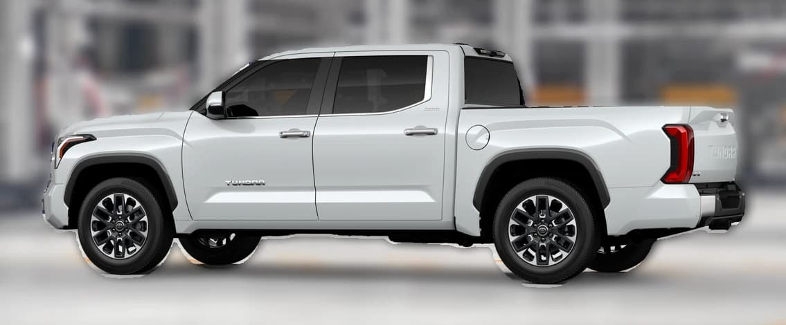 Toyota Tundra 4WD Limited CrewMax 5.5' Bed (Natl) 2026 — side view