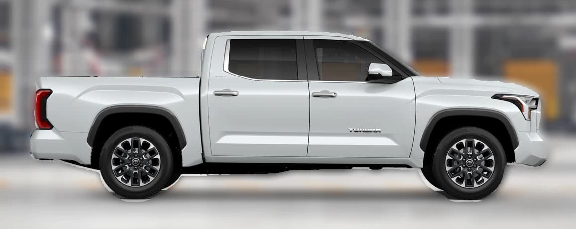 Toyota Tundra 4WD Limited CrewMax 5.5' Bed (Natl) 2026 — side view