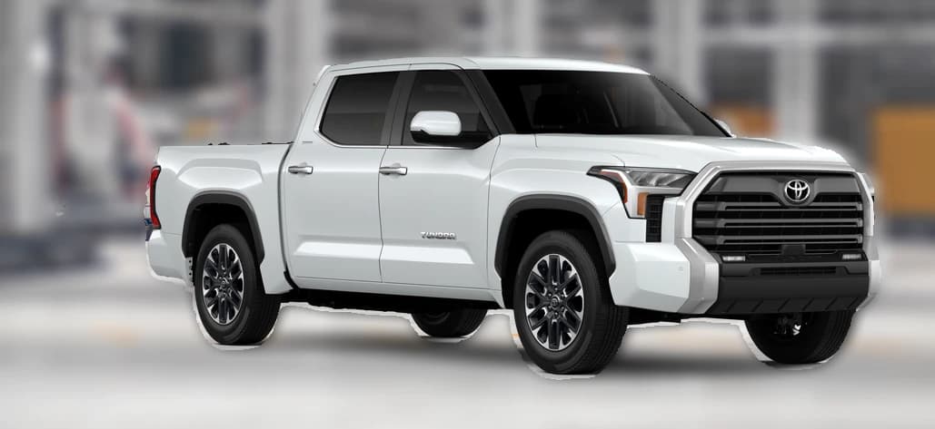 Toyota Tundra 4WD Limited CrewMax 5.5' Bed (Natl) 2026 — side view