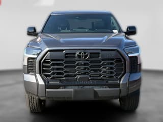 Toyota Tundra 4WD Limited CrewMax 5.5' Bed (Natl)