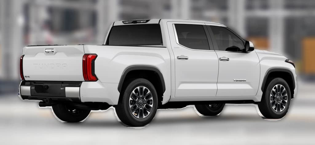 Toyota Tundra 4WD Limited CrewMax 5.5' Bed (Natl) 2026 — side view