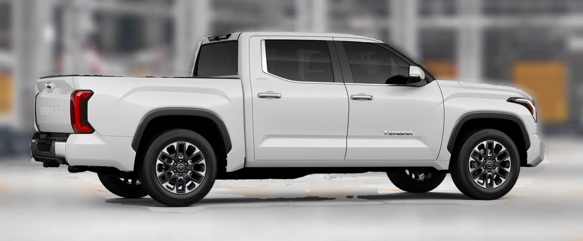 Toyota Tundra 4WD Limited CrewMax 5.5' Bed (Natl) 2026 — side view