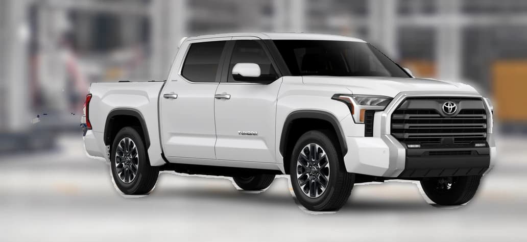 Toyota Tundra 4WD Limited CrewMax 5.5' Bed (Natl) 2026 — side view