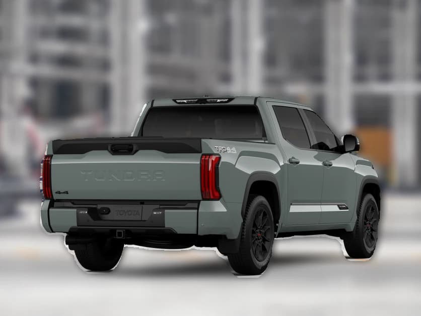 Toyota Tundra 4WD Platinum CrewMax 5.5' Bed (Natl) 2026 — side view