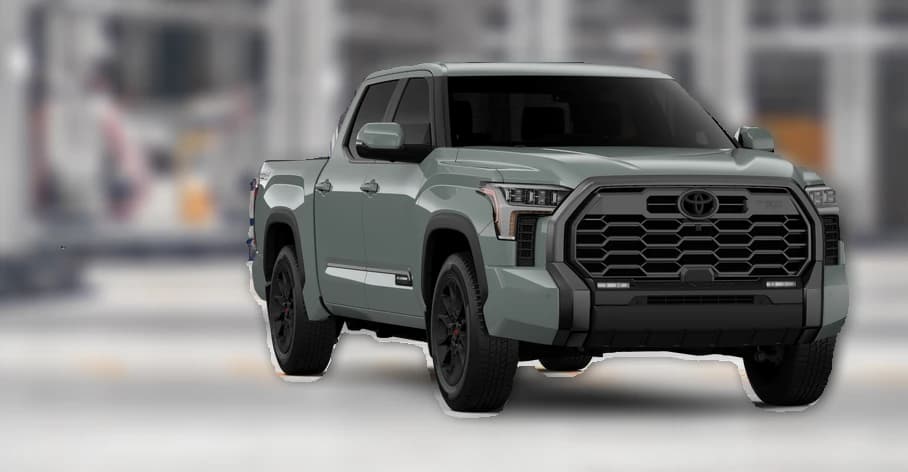 Toyota Tundra 4WD Platinum CrewMax 5.5' Bed (Natl) 2026 — side view