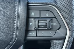 Toyota Tundra 4WD Limited CrewMax 5.5' Bed (Natl) 2026 — side view