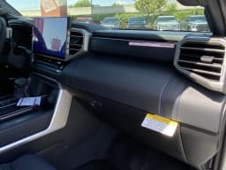Toyota Tundra 4WD Platinum CrewMax 5.5' Bed (Natl) 2026 — side view