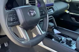 Toyota Tundra 4WD Platinum CrewMax 5.5' Bed (Natl) 2026 — side view