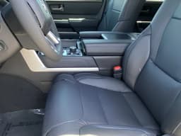 Toyota Tundra 4WD Platinum CrewMax 5.5' Bed (Natl) 2026 — side view