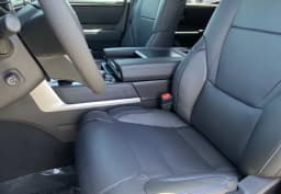 Toyota Tundra 4WD Platinum CrewMax 5.5' Bed (Natl) 2026 — side view