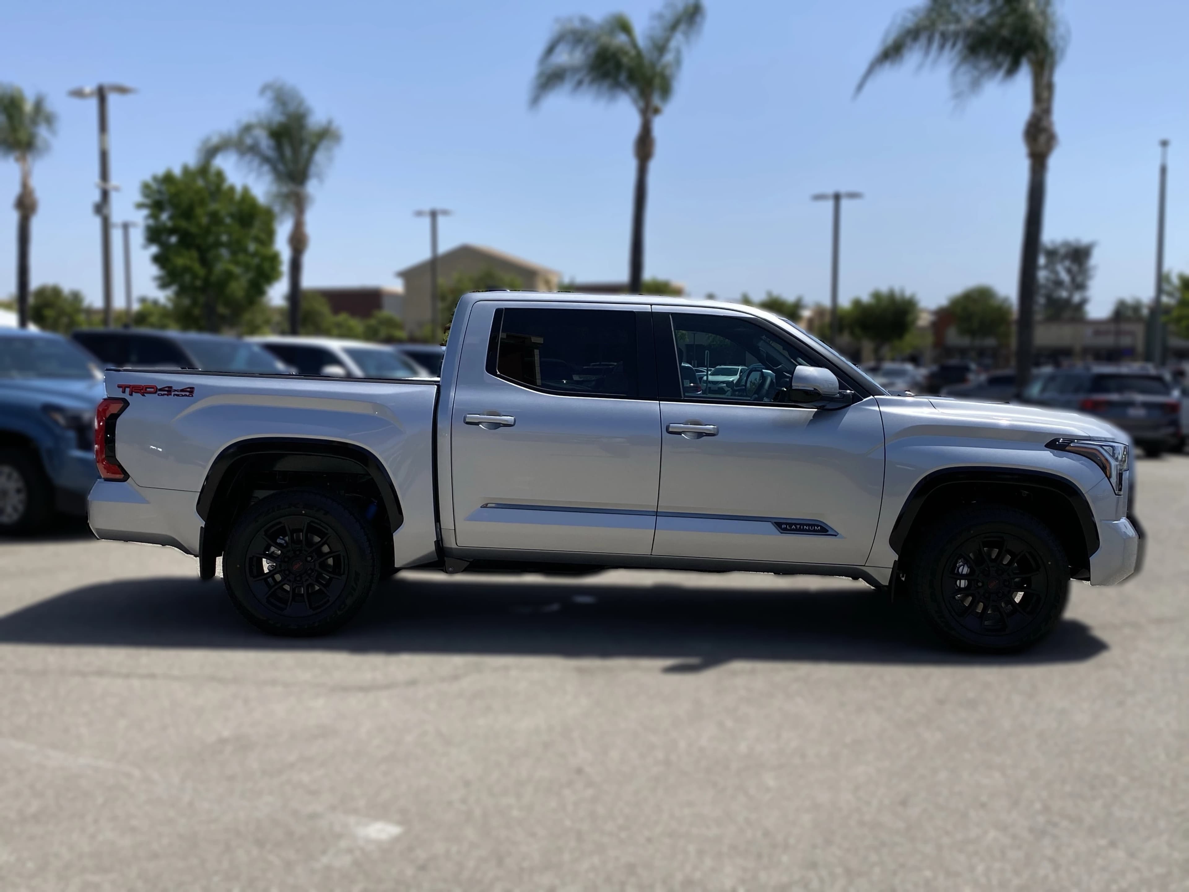 Toyota Tundra 4WD Platinum CrewMax 5.5' Bed (Natl) 2026 — side view