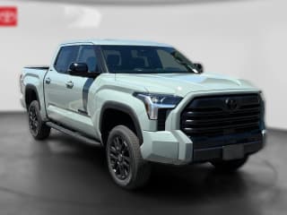 Toyota Tundra 4WD Limited CrewMax 5.5' Bed (Natl)