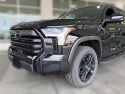 Toyota Tundra 4WD Limited CrewMax 5.5' Bed (Natl) 2026 — side view