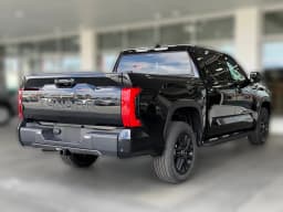 Toyota Tundra 4WD Limited CrewMax 5.5' Bed (Natl) 2026 — side view
