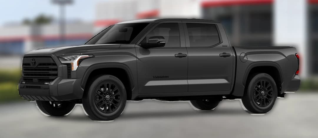 Toyota Tundra 4WD Limited CrewMax 5.5' Bed (Natl) 2026 — side view