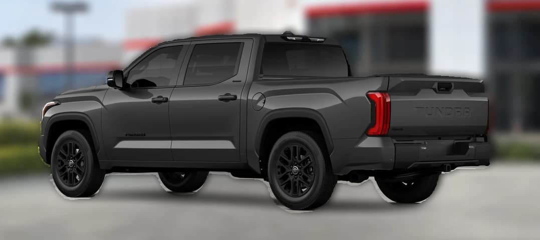 Toyota Tundra 4WD Limited CrewMax 5.5' Bed (Natl) 2026 — side view