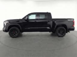 Toyota Tundra 4WD Platinum CrewMax 5.5' Bed (Natl) 2026 — side view
