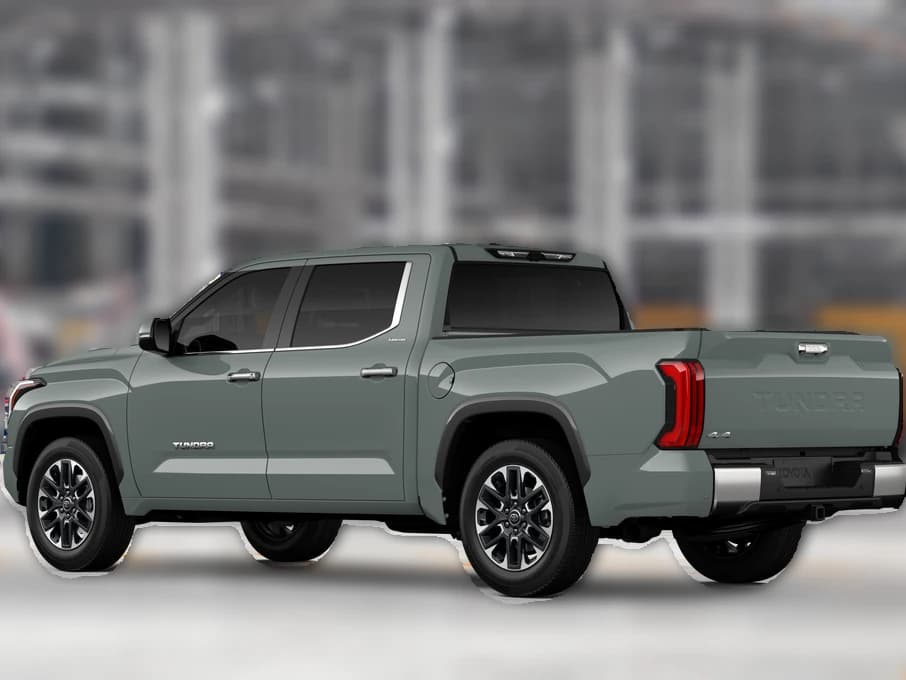 Toyota Tundra 4WD Limited CrewMax 5.5' Bed (Natl) 2026 — side view