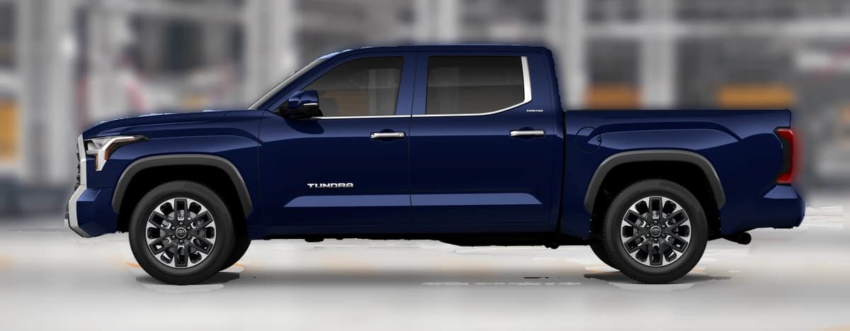 Toyota Tundra 4WD Limited CrewMax 5.5' Bed (Natl) 2026 — side view
