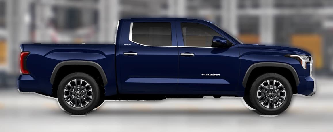 Toyota Tundra 4WD Limited CrewMax 5.5' Bed (Natl) 2026 — side view