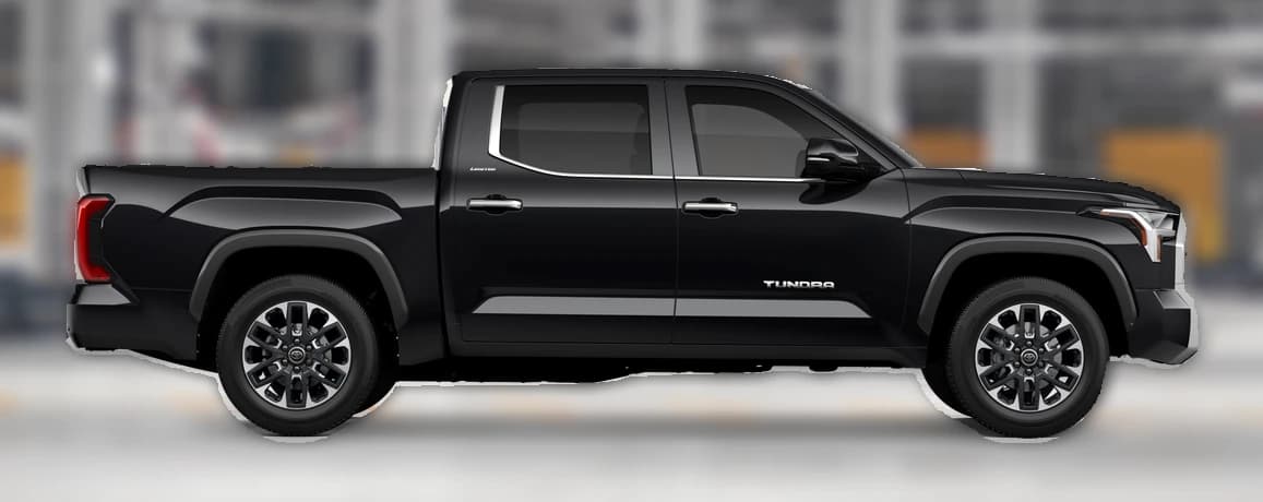 Toyota Tundra 4WD Limited CrewMax 5.5' Bed (Natl) 2026 — side view