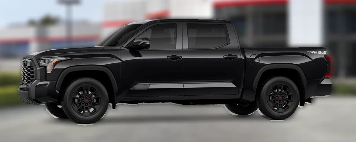 Toyota Tundra 4WD Platinum CrewMax 5.5' Bed (Natl) 2026 — side view