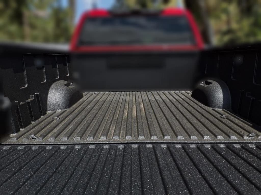 Toyota Tundra 4WD Limited CrewMax 5.5' Bed (Natl) 2026 — side view
