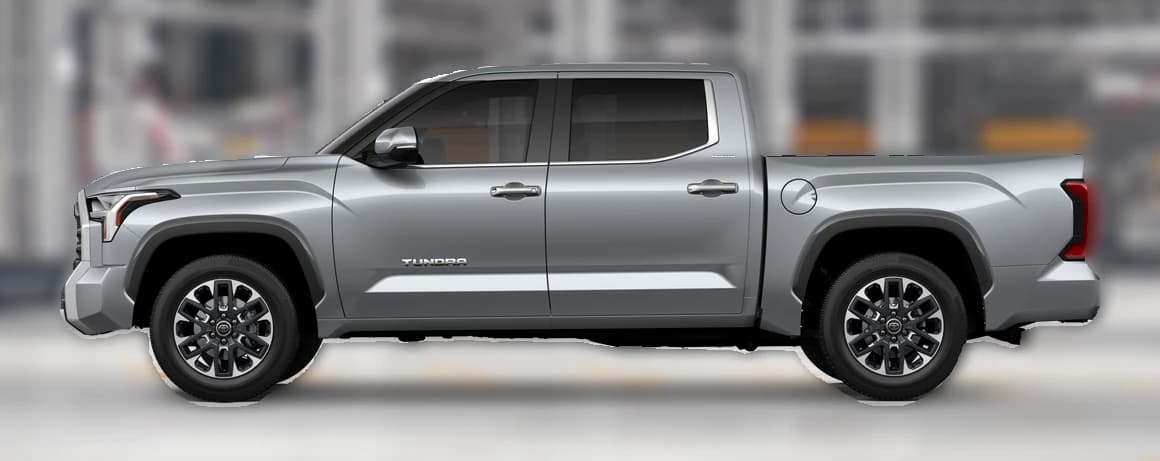 Toyota Tundra 4WD Limited CrewMax 5.5' Bed (Natl) 2026 — side view